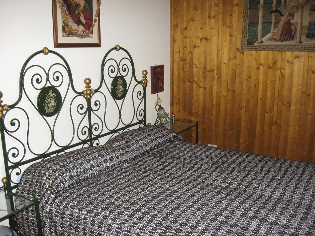 Apartamento Le Tre Rose Montagna Camigliatello Silano Habitación foto
